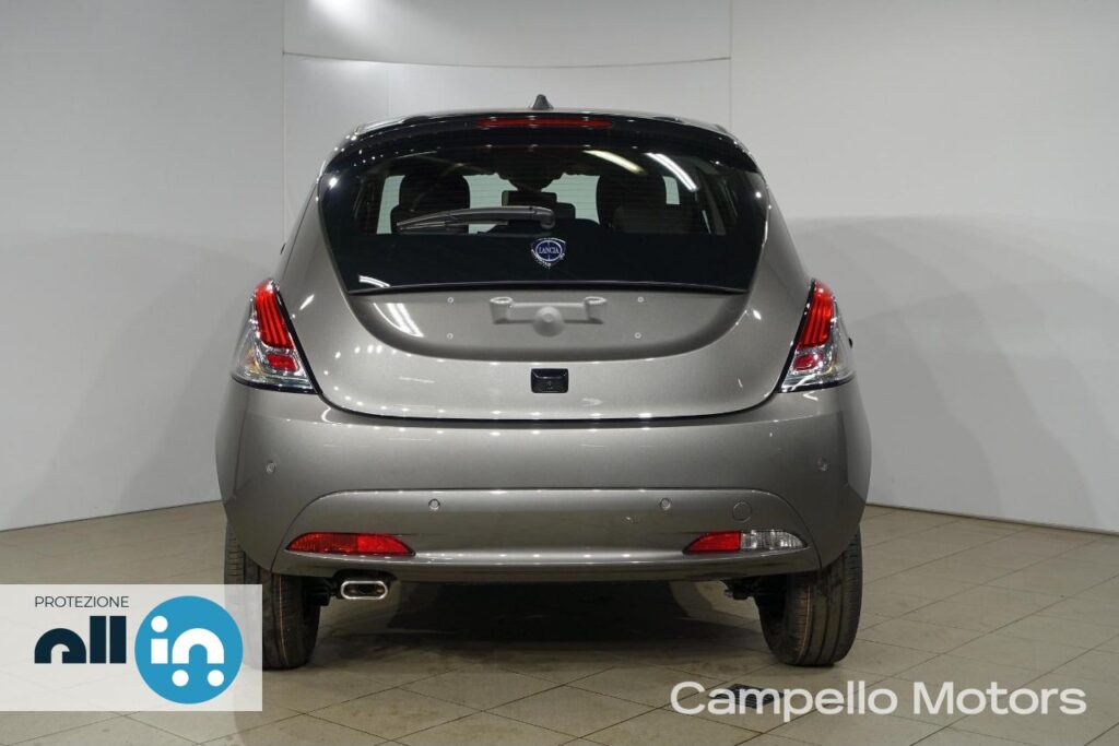 LANCIA Ypsilon 1.0 70cv Hybrid S&S Platino MY24 Km 0 Mirano