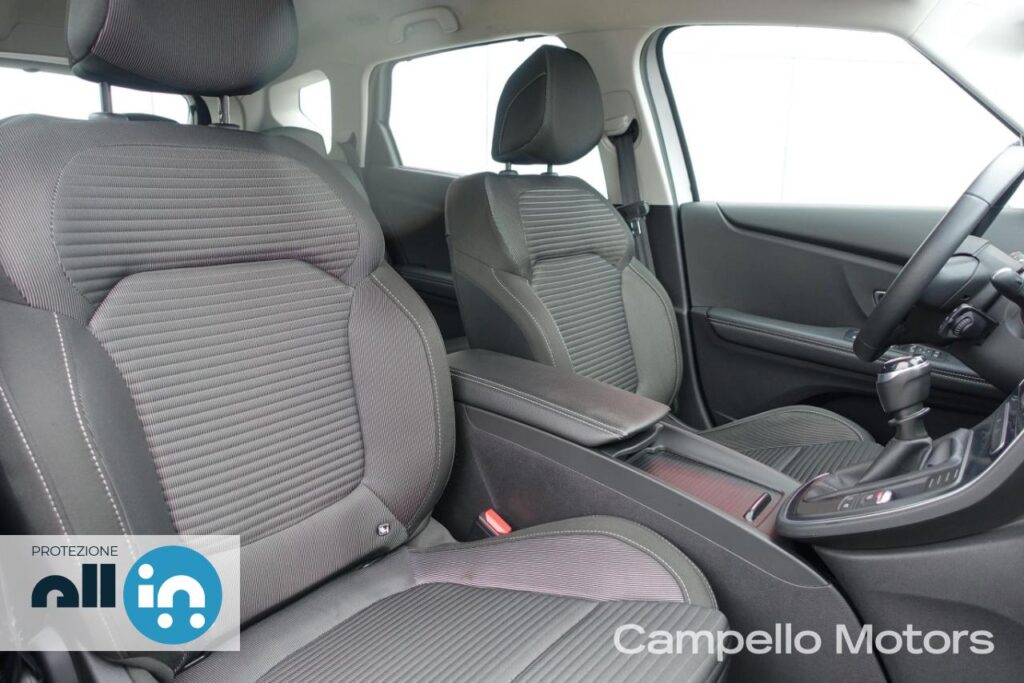 RENAULT Scenic Blue dCi 120cv Intens Usato Mestre