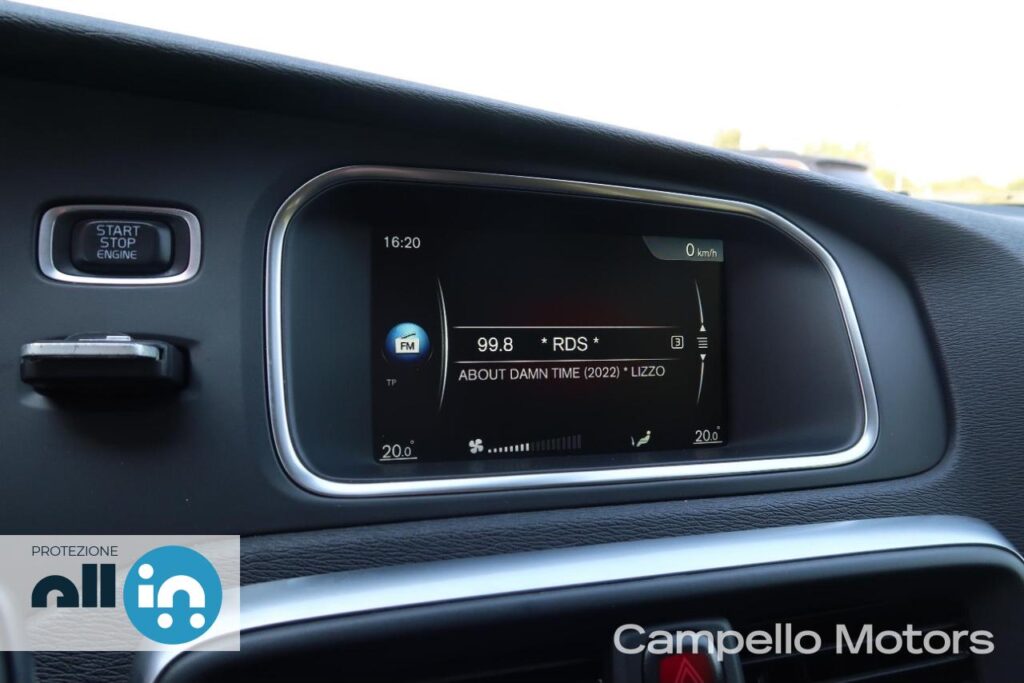 VOLVO V40 D2 Geartronic Momentum Usato Mestre