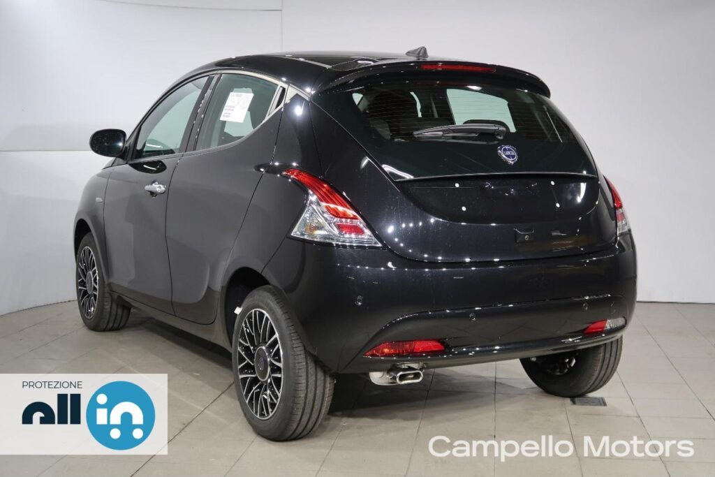 LANCIA Ypsilon 1.2 Gpl Ecochic MY24 Km 0