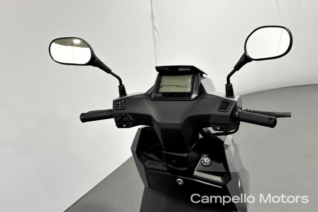 PEUGEOT MOTOCYCLES TWEET 200 FL GT Nuovo Padova