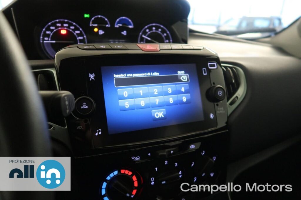 LANCIA Ypsilon 1.0 70cv Hybrid S&S Platino MY24 Usato