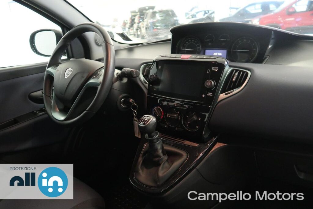 LANCIA Ypsilon 1.0 70cv Hybrid S&S Platino MY24 Usato